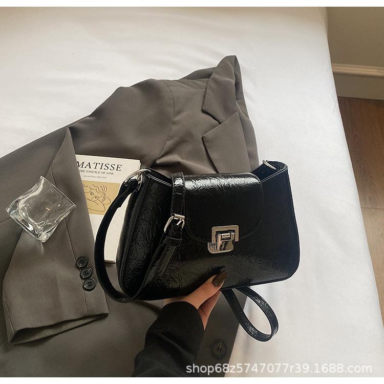 Niche High-end Underarm Bag Women's 2025 New Spring Small Square Bag Simple and Versatile One-shoulder Crossbody Bag