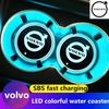 7barevné LED světlo do držáku na nápoje v autě Svítící podtácek Podložka pod hrnek na vodu pro V50 XC60 V40 XC90 S60 XC40 V60 V70 S90 Olestar AWD T6