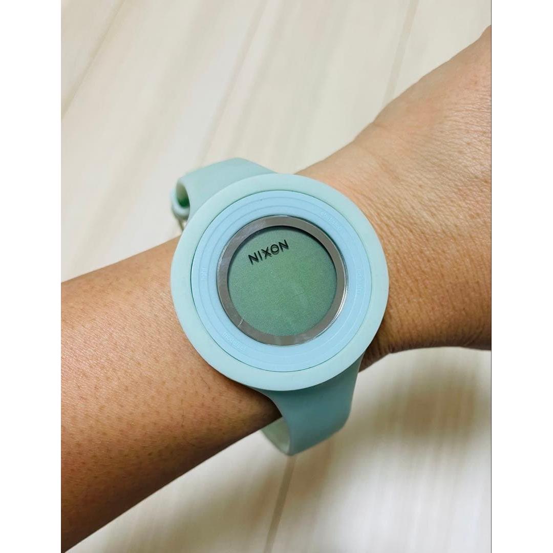 Used NIXON surf watch