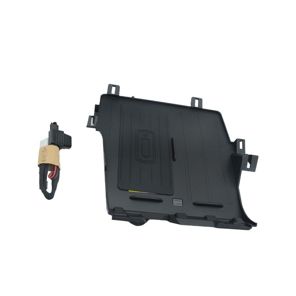 Toyota Sequoia/Tundra 3rd Gen 22-23 Auto-Sensing Wireless Charging Car Mount No