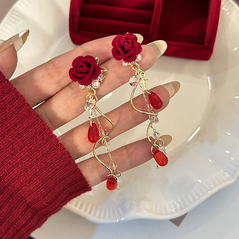 Флокированные Розовые Бахромчатые Жемчужные Сладкий Дизайн Ретро Темперамент Индивидуальность Ангорские Красные Серьги