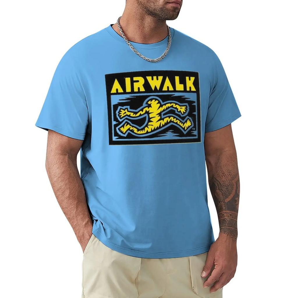 Laufender Mann Airwalk Schuhe Skateboard Design Classic TShirt Graphics Oversizeds Black T Shirts for Men