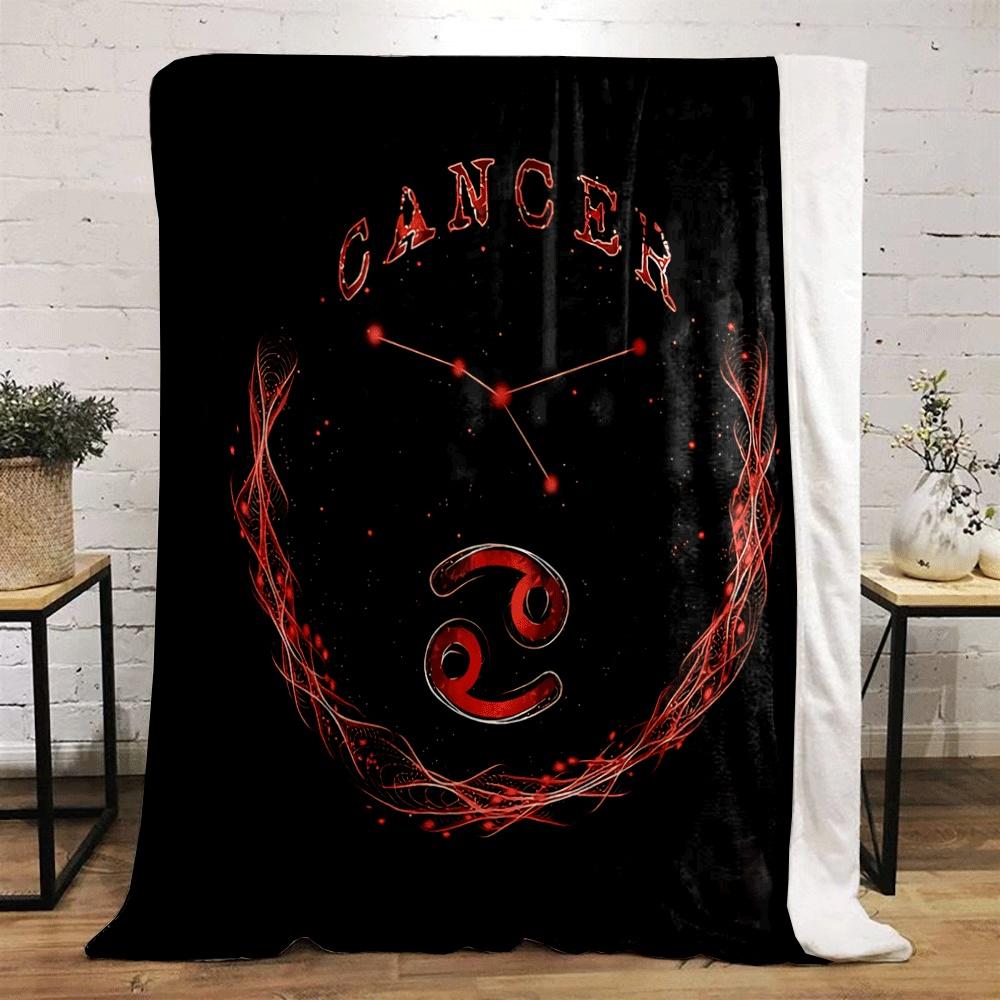 Ein Krebs-Sternzeichen-Design mit Sternbild, Symbol und leuchtend roten Akzenten. Decke für alle Jahreszeiten Mittagspause Überwurf Geschenk