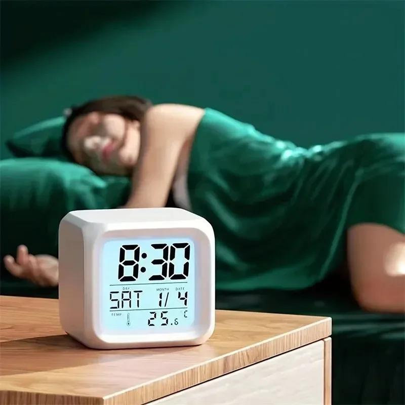 Digital Alarm Clock with Thermometer & LED Night Light – Multifunctional Portable Clock for Bedroom or Office
