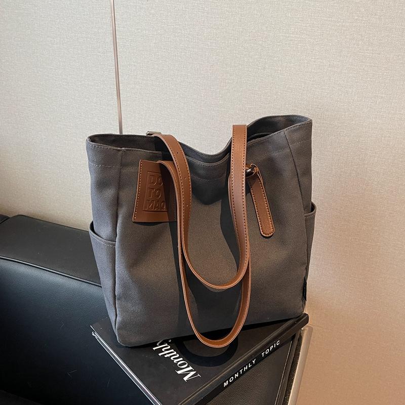 2025 Winter New Fashion Simple Tote Bag Commuter Casual Shoulder Bag Handheld Student Canvas Bag Large Capacity