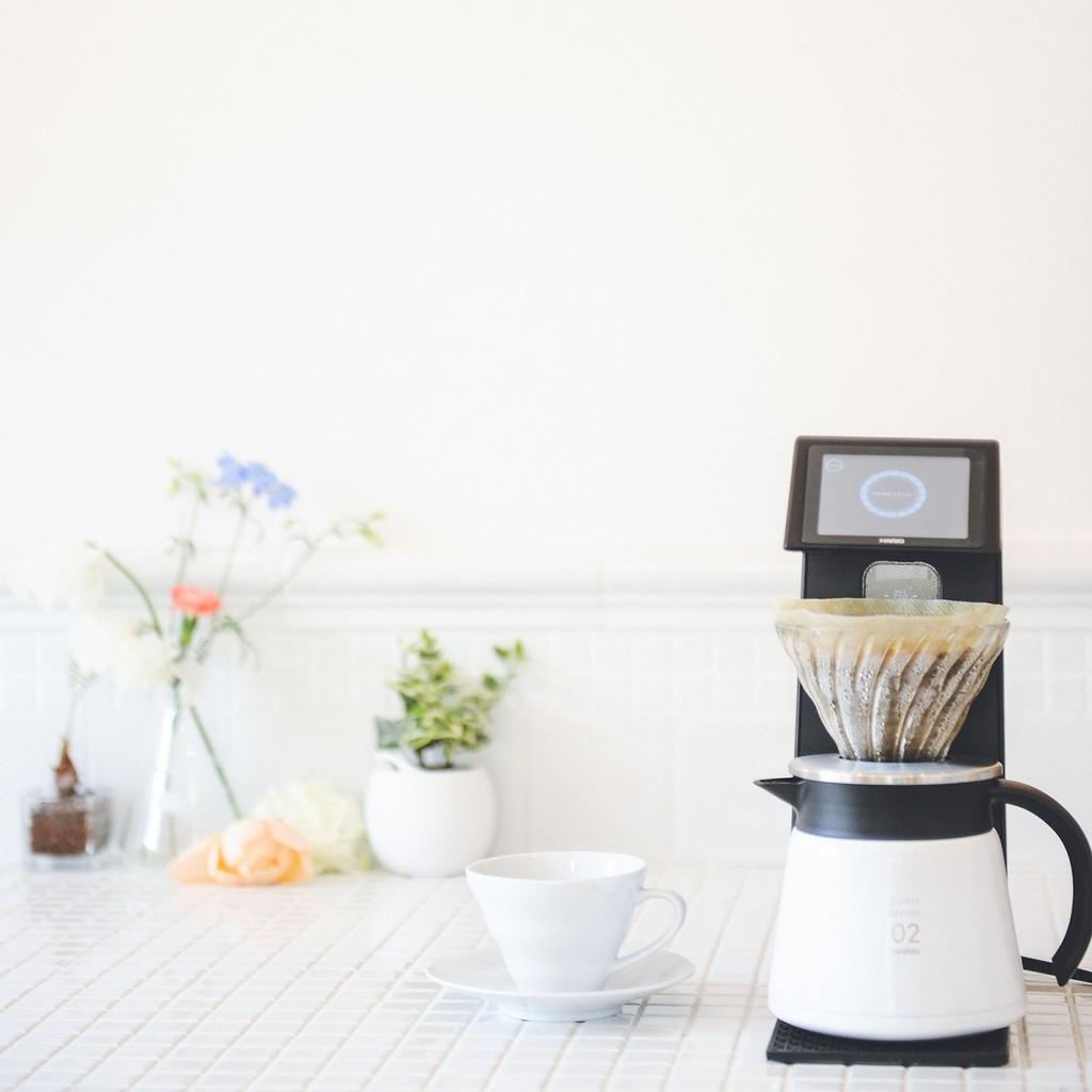 HARIO V60 Thermal Stainless Steel Server 600 White VHS-60W