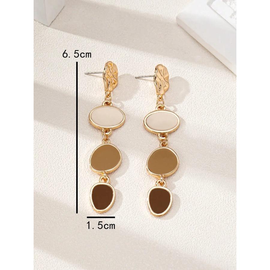 A Pair of Trendy Casual Fashion Oil-Drip Elegant and Versatile Women's Earrings