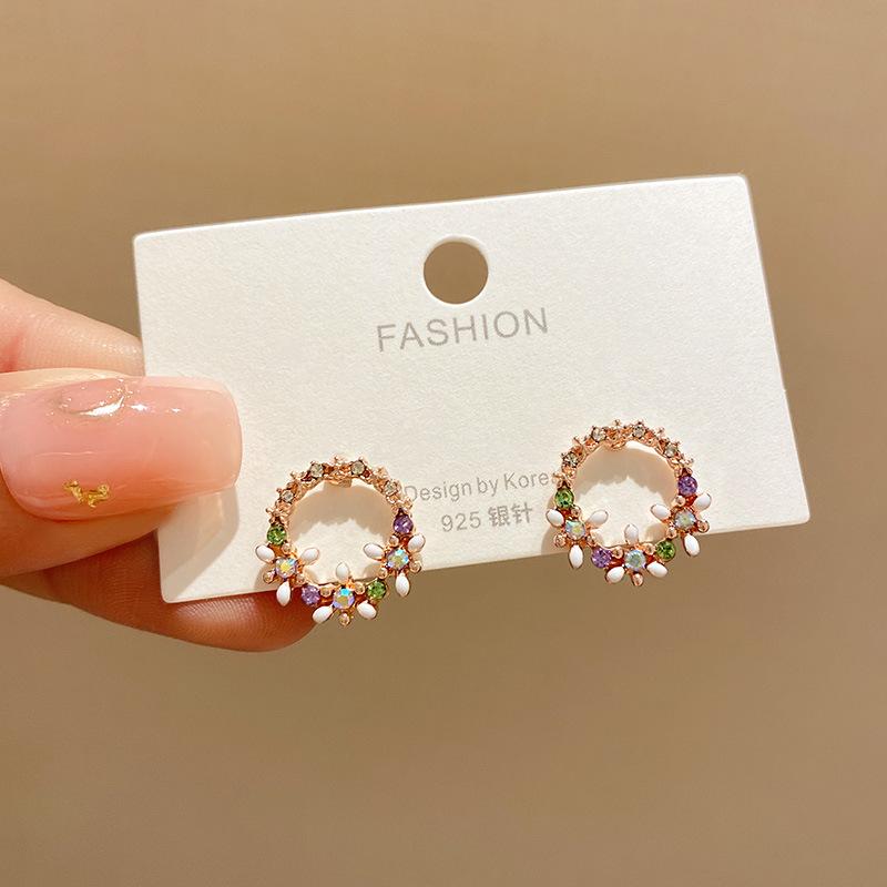 Circle Earrings Fresh Earrings Simple All-Match Petal Flower Earrings for Women