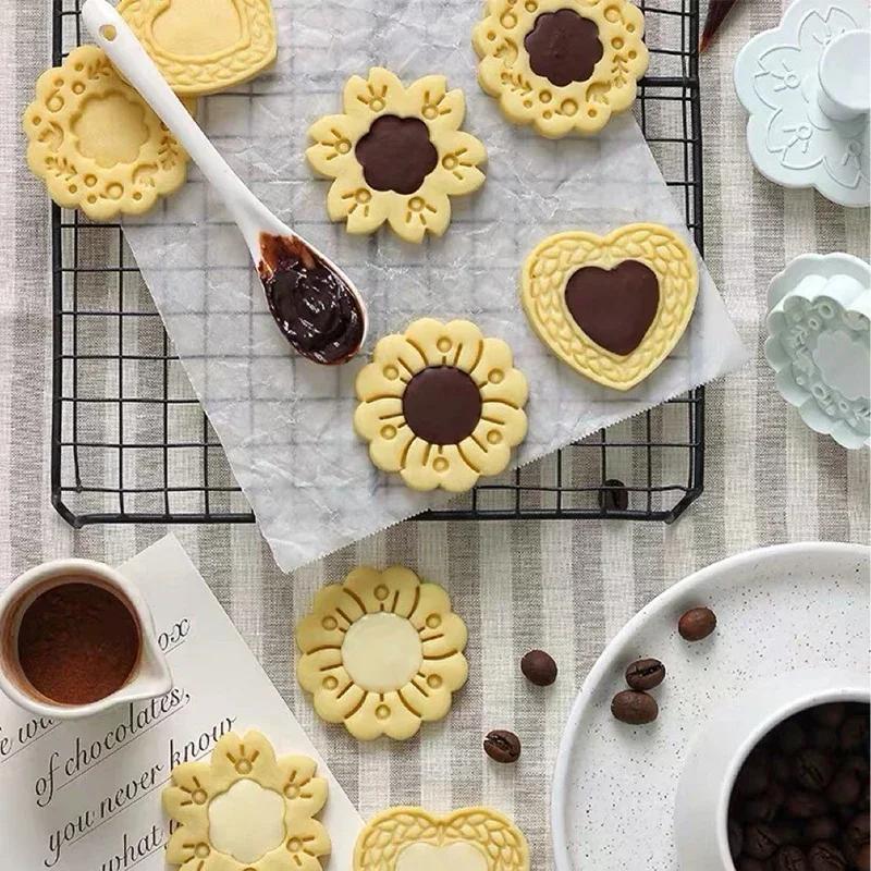 New Jam Sandwich Flower Cookie Cutter 3D Valentine Day Biscuit Mould Pressable Fondant Stamp New Year Cake Decor Baking Supplies