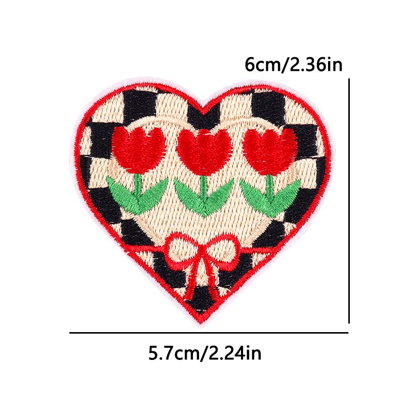 Lips Love Heart Patch Cartoon Embroidery Patch DIY Iron On Patches For Clothing Thermoadhesive Patches On Clothes Sewing Sticker