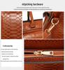 Large Capacity Snake Print Handbag: European & American Fashionable Ladies' Shoulder Bag