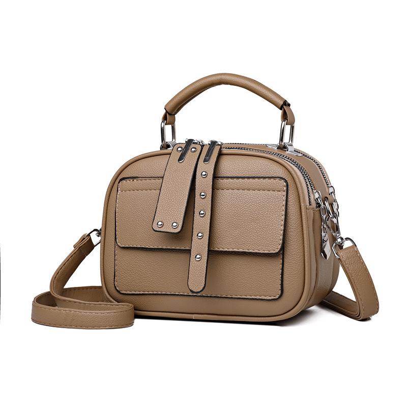 Stylish and simple portable messenger small square bag