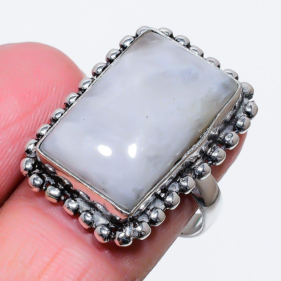 

Natural Rainbow Moonstone Gemstone 925 Sterling Silver Ring Size 8.5 v4i62