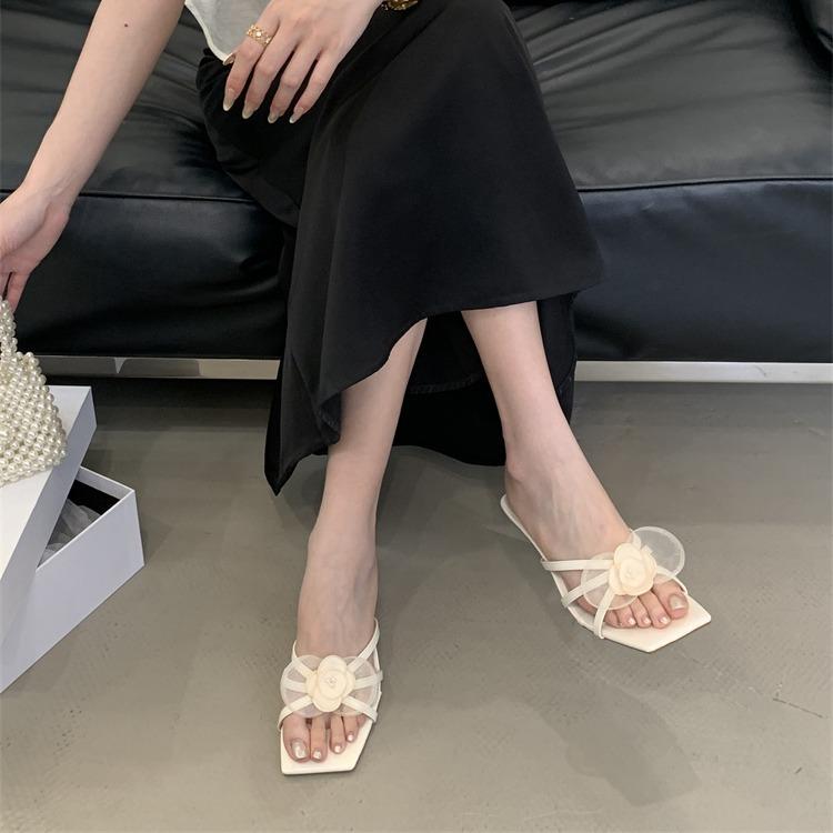 French one-word with square head open-toed sandals women's stiletto high heels fairy style 2025 summer new flower slippers
