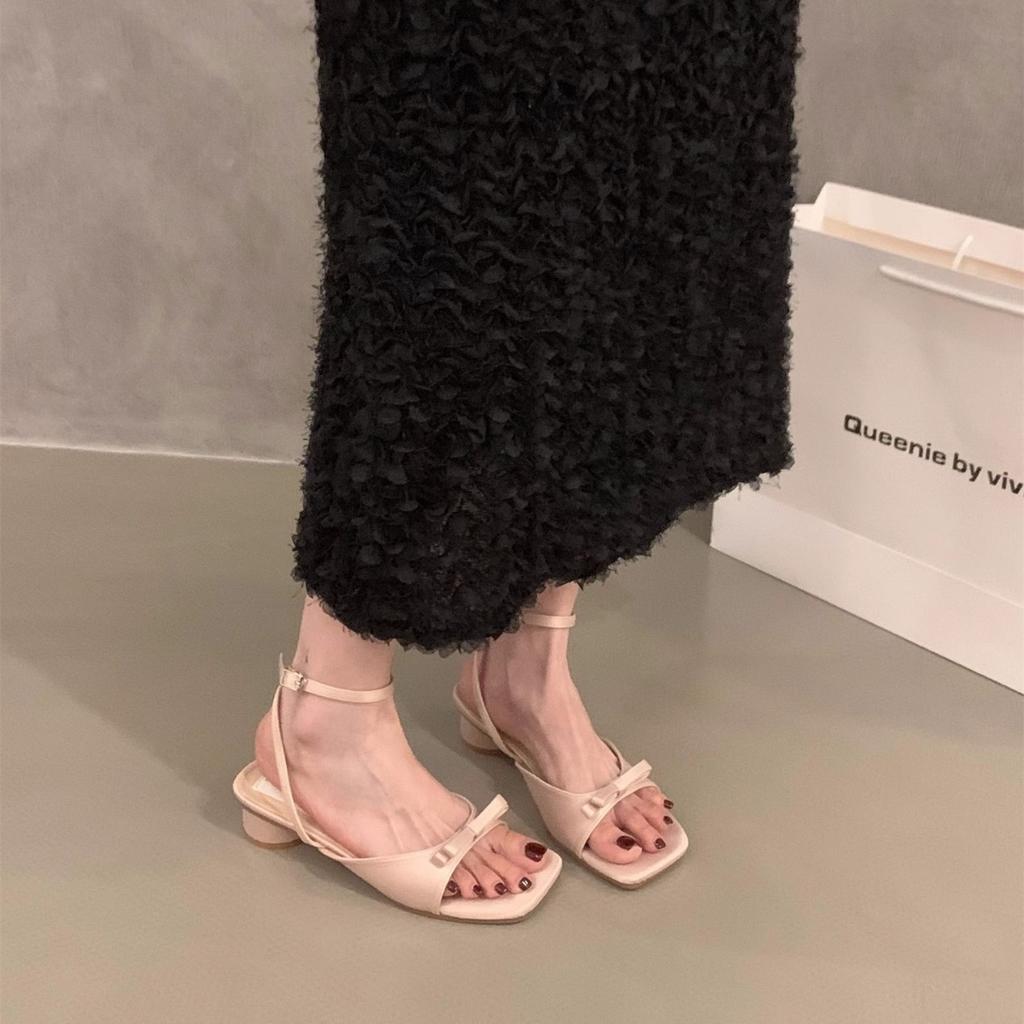 French thick heel silver thin strap sandals fairy shoes 2025 new summer with skirt bow Roman shoes