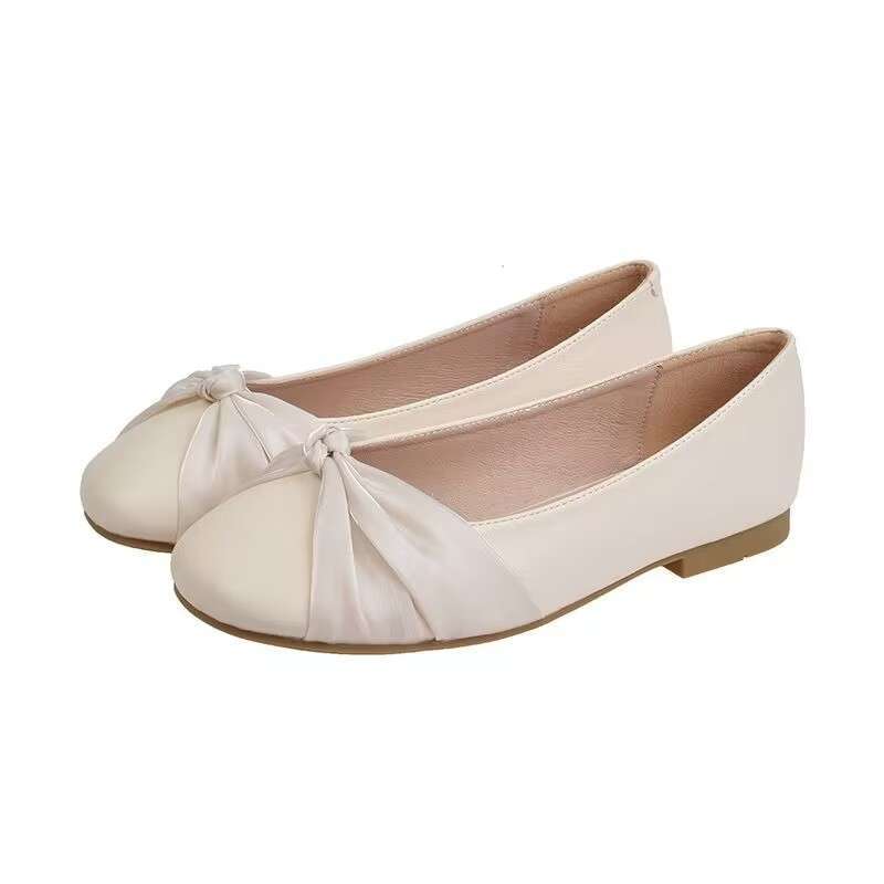 Nuovi scarpe basse da donna primaverili in pizzo versione coreana a punta bassa a calzare singolo scarpe Mary Jane a lato morbido tipo fata scarpe da ballo Doudou