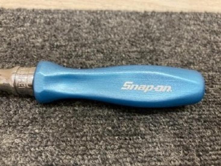 Snap-on Tools Pearl Blue 3/8" Hard Grip Flex Head Ratchet FHFD80A USED