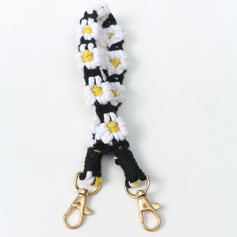 Bohemian Small Daisy Flower Keychain Hand-woven Wrist Rope European and American Bag Pendant