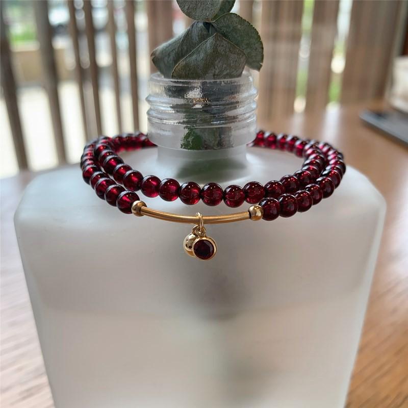 Bracciale con Perle di Cristallo di Granato Rosso Naturale da Donna Perline Rotonde da 4,5 mm Design Multi-Strato Impilabile Gioielli Minimalisti Fatti a Mano