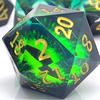 7 Teile/satz Grün Drachen Auge Würfel Vintage Tragbare Mini Klare Goldene Zahl Scharfe Kante Lustige Harz Polygonale Brettspiel Würfel prop