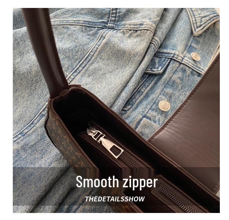 2025 Women's Light Luxury Retro Underarm Shoulder Bag - Trendy, Casual, Letter Print