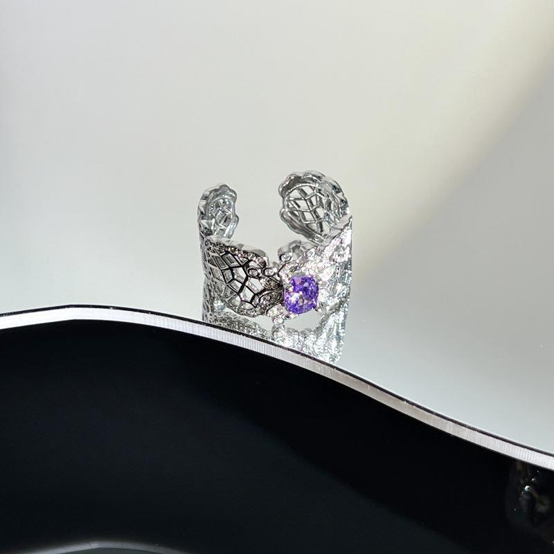 Hot Selling Classic Purple Stainless Steel Rings for Women's Exquisite Advanced Sense Light Luxury Sweet Cool Niche