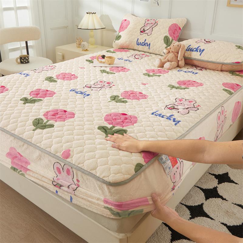 Mother-and-baby Milk Velvet Padded Bedspread with Cotton Padded Single and Double Simmons Bedspread Mattress Protective Cover