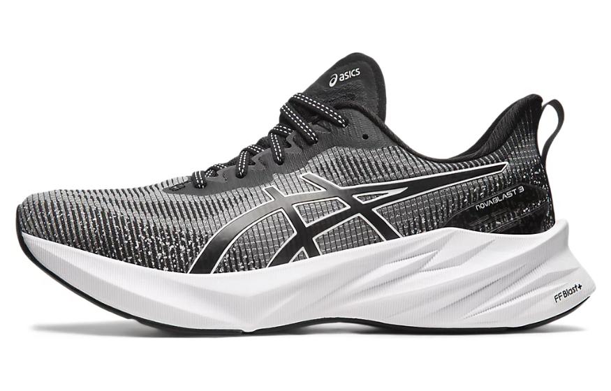 ASICS Novablast 3 Le  Black White  1011B591-001 41.5