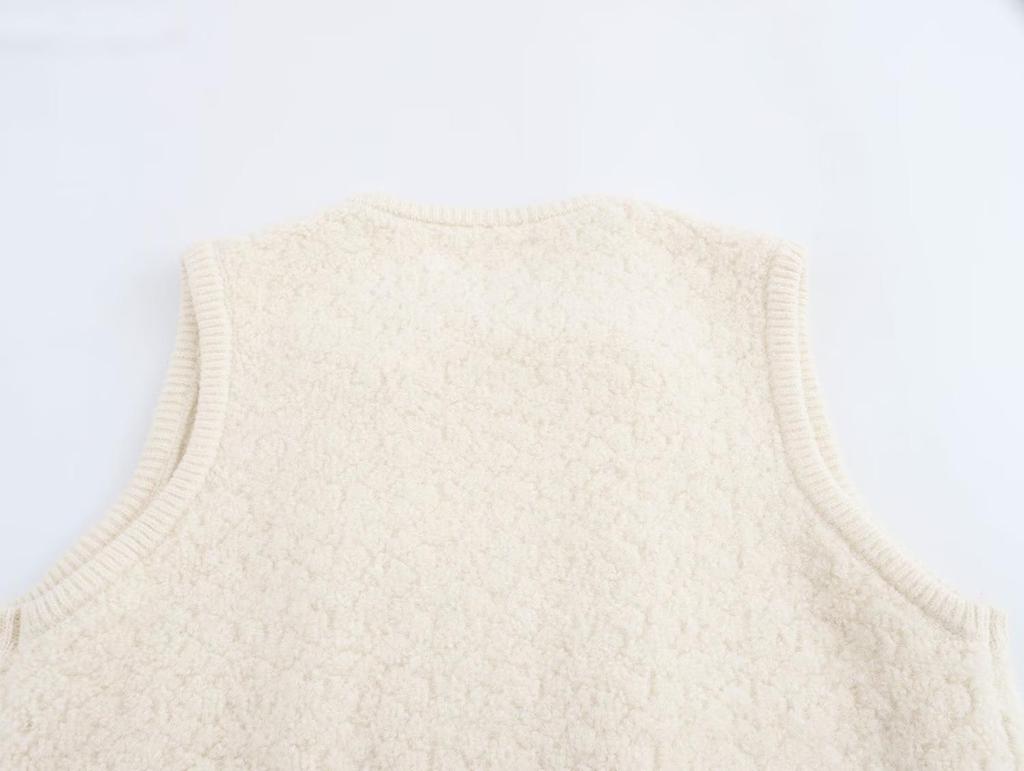 2025 Spring Women's European & American Fashion Double-Breasted Round Neck Sleeveless Knit Vest