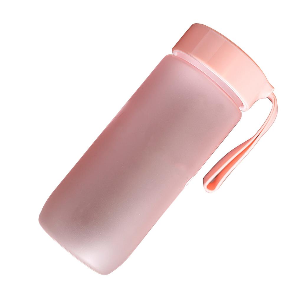 Plastic Water Bottle 600ml Leakproof Matte Reusable Sports Water Bottle with Carry Strap for Fitness Gym School Travel