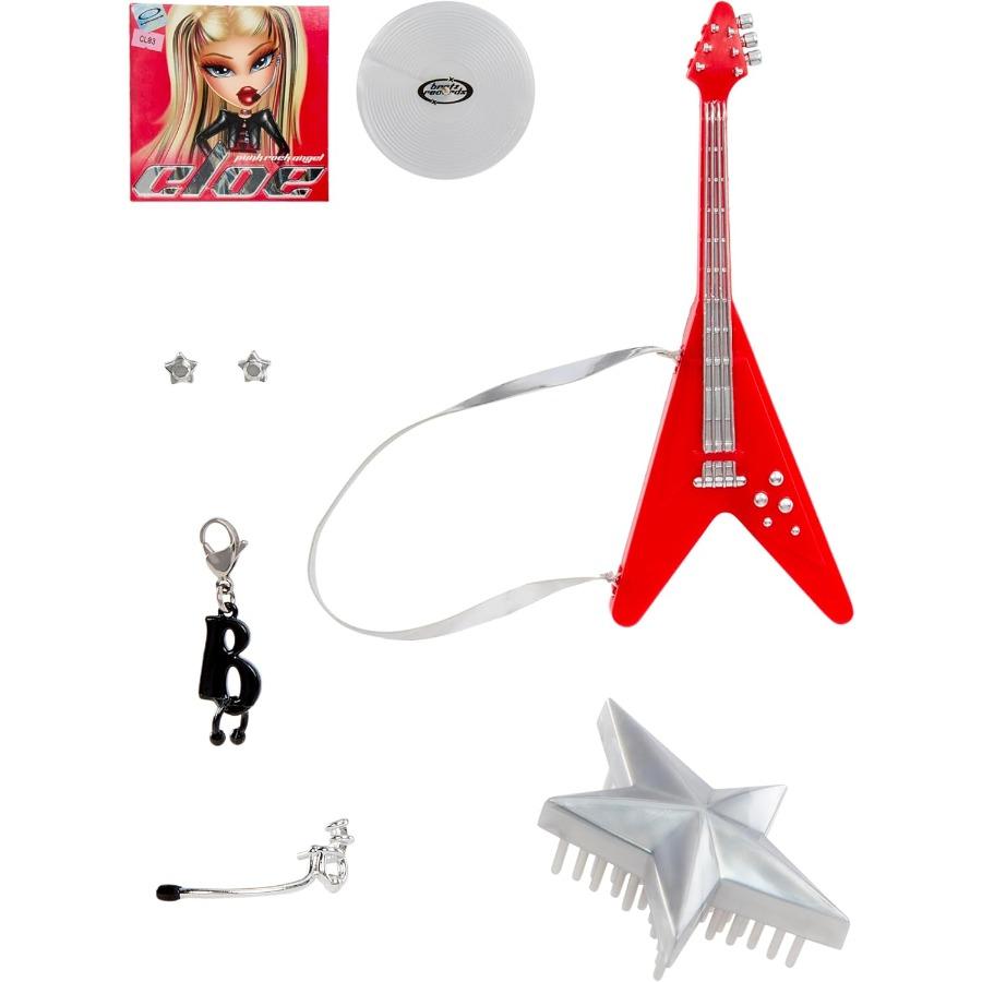 Bratz Pop Starz Cloe fashion doll with accessories and ornaments
