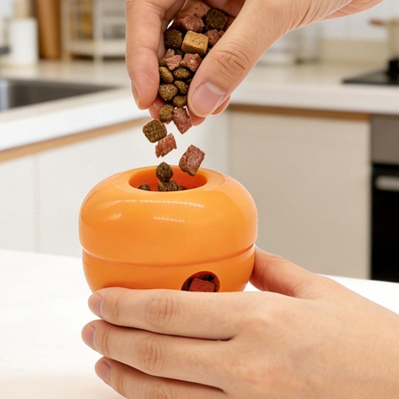 Fun Pet Treats Feeder Toy with Carrot Shape Plastic Slow Feeder Food Dispenser For Dog And Cats Mental Stimulation