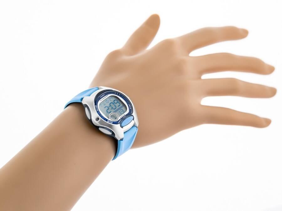 Casio Lw-200-2B Children's Watch (Zd579D) + Box