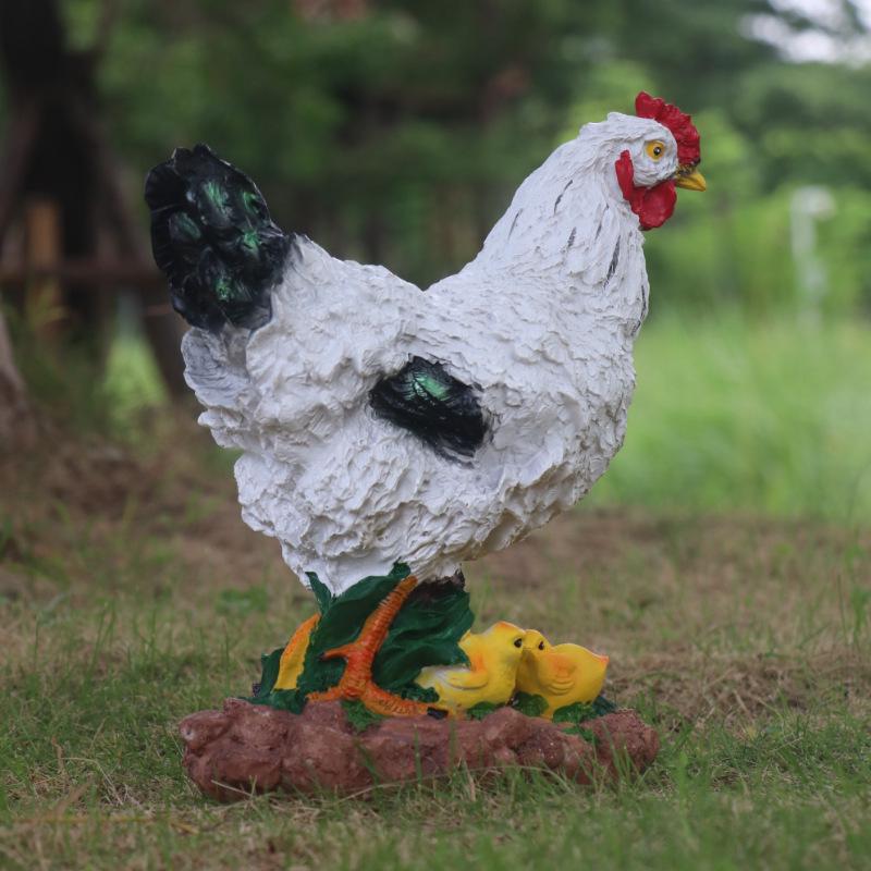 Creative Hen and Chicks Garden Ornament - Resin Farmyard Decoration for Courtyards and Kindergartens
