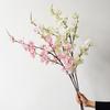 109cm Kunstige Kirsebærblomst Silke Blomster Falsk Lang Gren Sakura Plomme Bukett for Bryllupsfest Hjem Rom Vase Dekorasjon