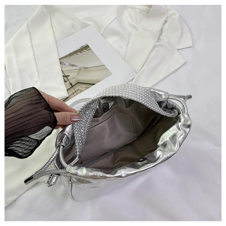 New Chain Cloud Handbag Niche Commuter Armpit Bag Summer Versatile Messenger Bag Bag Women