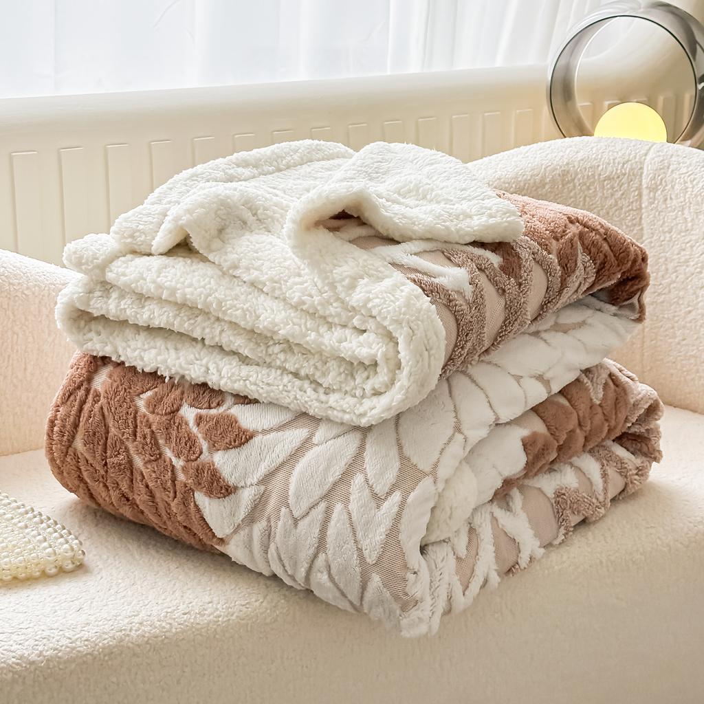 New thickened lamb fleece blanket, jacquard yarn-dyed, double-layer fleece blanket, cationic multi-functional small blanket