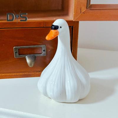 Knoblauchente Harz Figurine Cartoon Weiße Ente Statue Tier Skulptur Home Office Bücherregal Desktop Dekoration Ornament