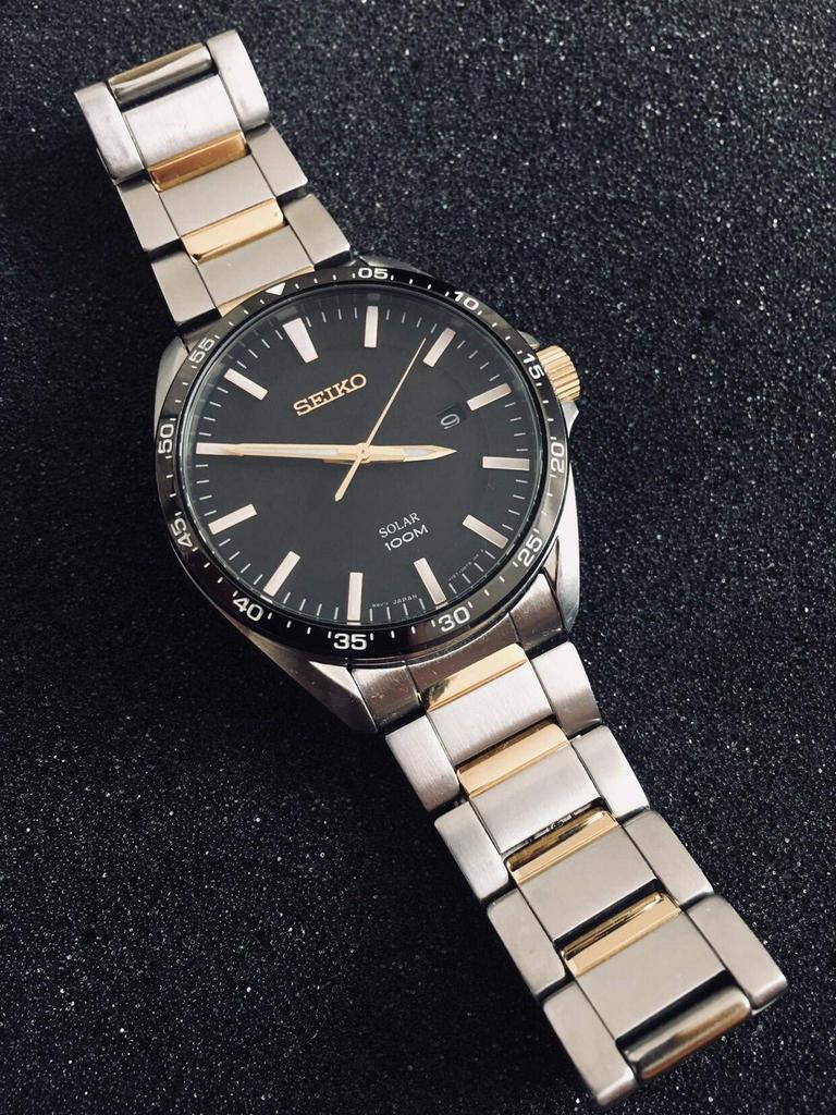 SEIKO SNE485 Essentials Solar Men's [Item]