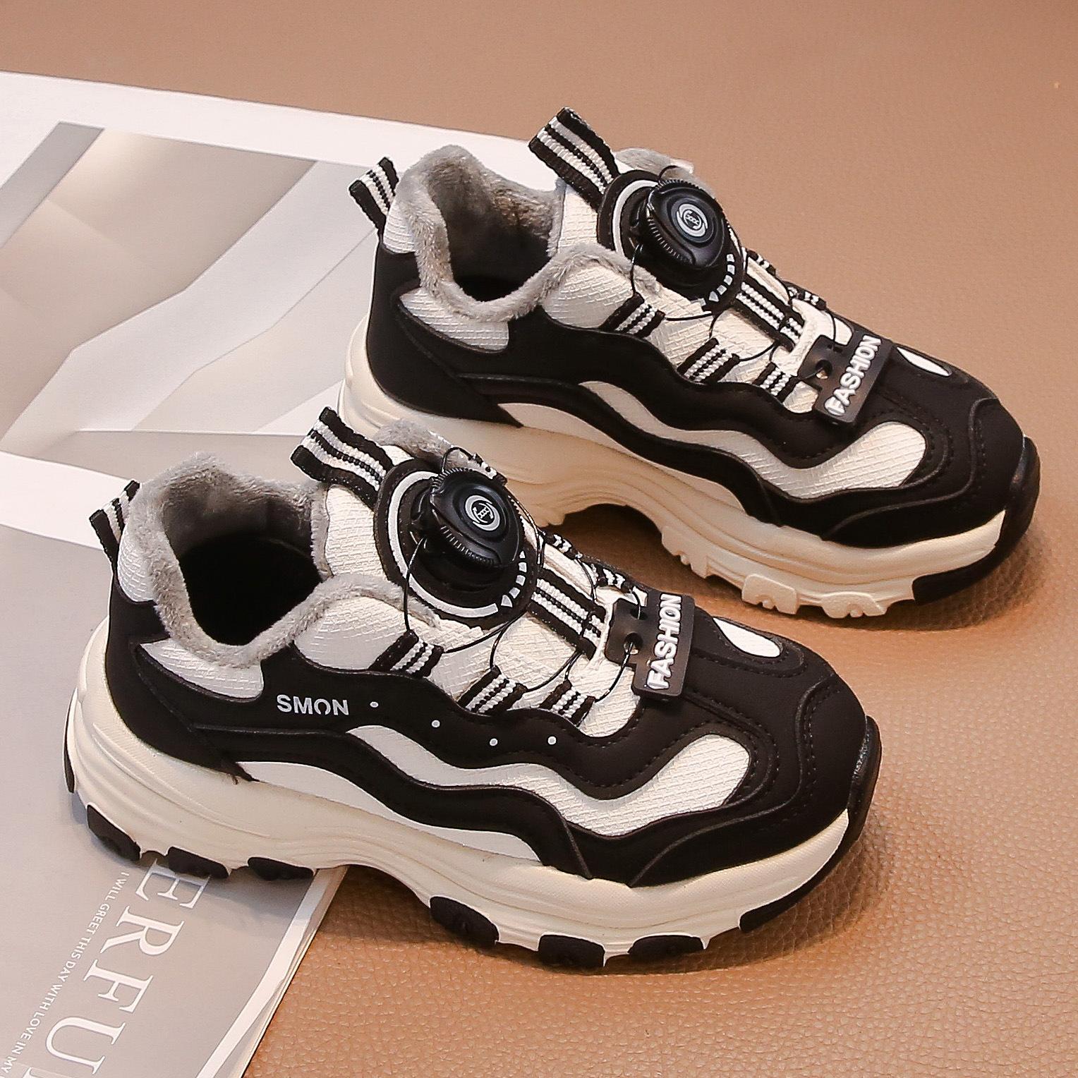 

Warm shoes, velvet men s and girls rotating button sneakers 2025 Korean version autumn new boys soft-soled student version 30