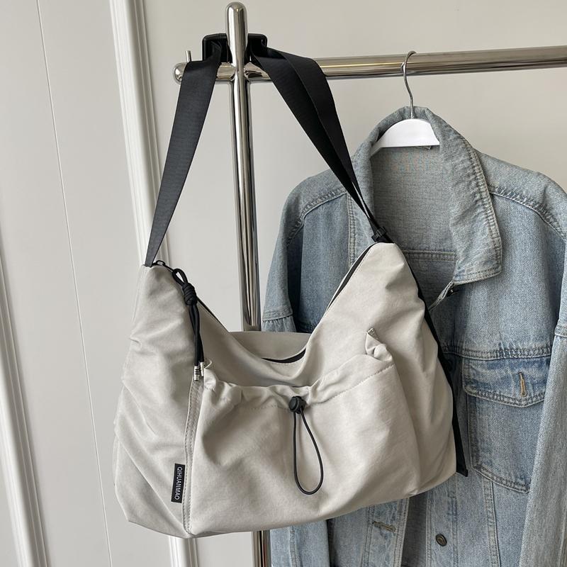 Leisure Large Capacity Drawstring Crossbody Bag for Women New Simple Travel Tote Bag New Men Fashion Shoulder Bag