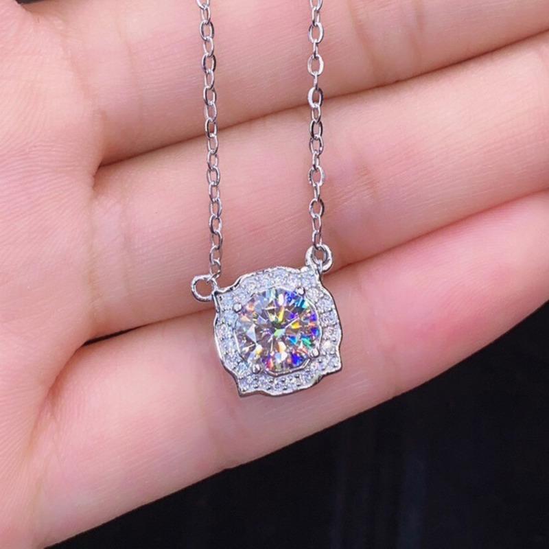 BELLA BOX Neues, modisches, wunderschönes Set mit acht Herzen und acht Pfeilen für Damen, quadratischer Charme, Verlobung, Jahrestag, Schmuck