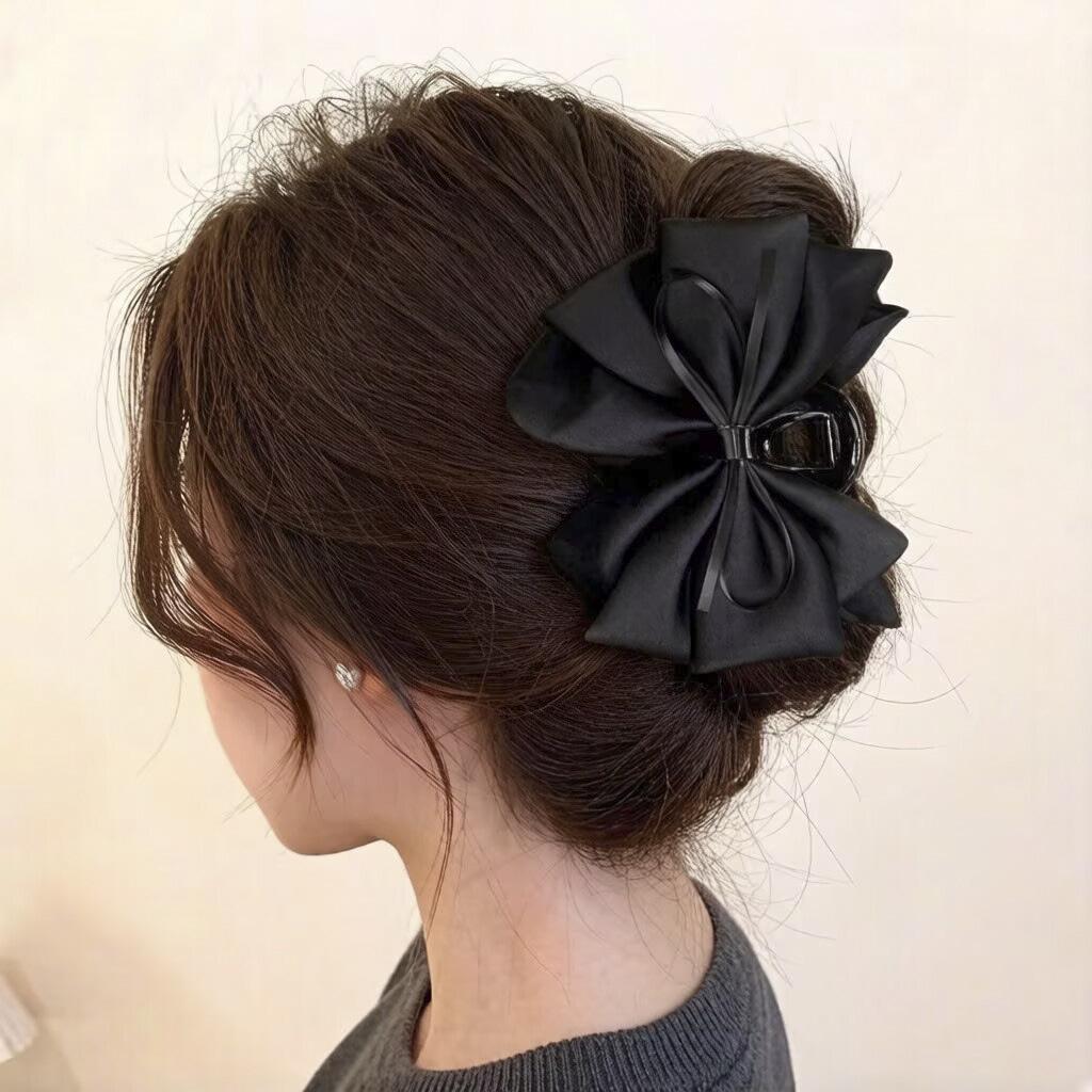 Elegant Feather Fluffy Hair Claw Clip - Fairy Cloud Design