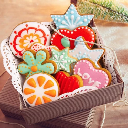Set of 12 Stainless Steel Cookie Cutters - Round, Heart, Star, Flower, DIY Moulds - Large, Medium, and Small - Perfect for Baking, Confectionery, Birt