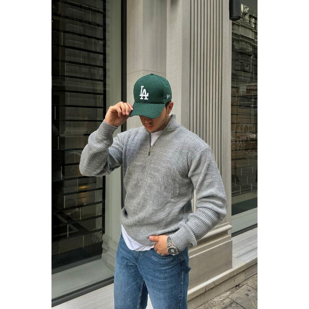 Men's Half Zipper Stand Collar Thick Sweater Knitwear