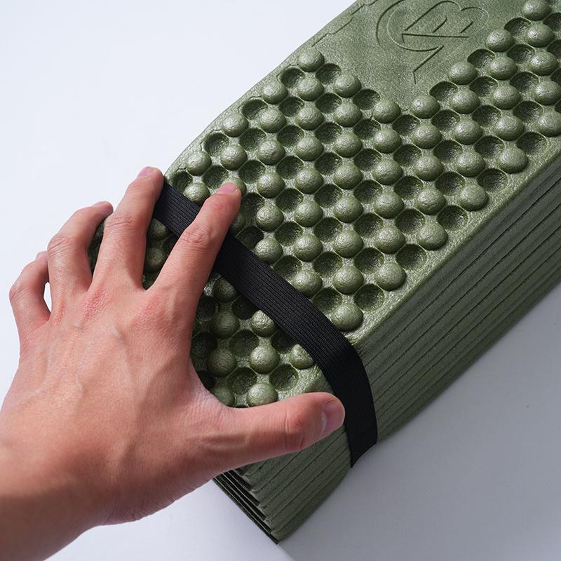 Thickened Waterproof Portable Picnic Mat with Aluminum Foil