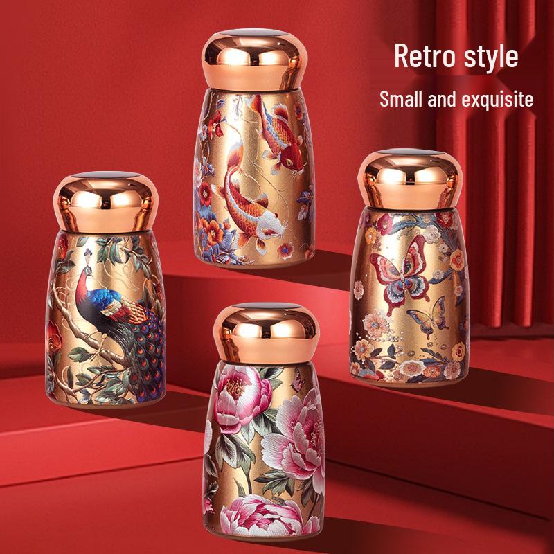 Smart Stainless Steel Insulated Cup with Temperature Display - Portable and Stylish Mushroom Design