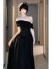 Reiche Tochter Hepburn-Stil schwarzes One-Shoulder-Kleid Temperament fortgeschrittenes Gefühl Taille Bankettkleid Kleid Sommer