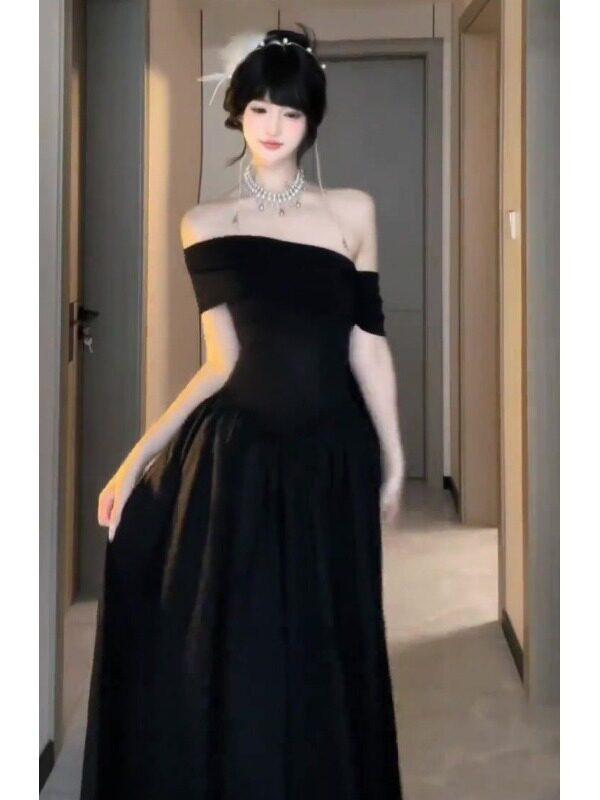 Reiche Tochter Hepburn-Stil schwarzes One-Shoulder-Kleid Temperament fortgeschrittenes Gefühl Taille Bankettkleid Kleid Sommer