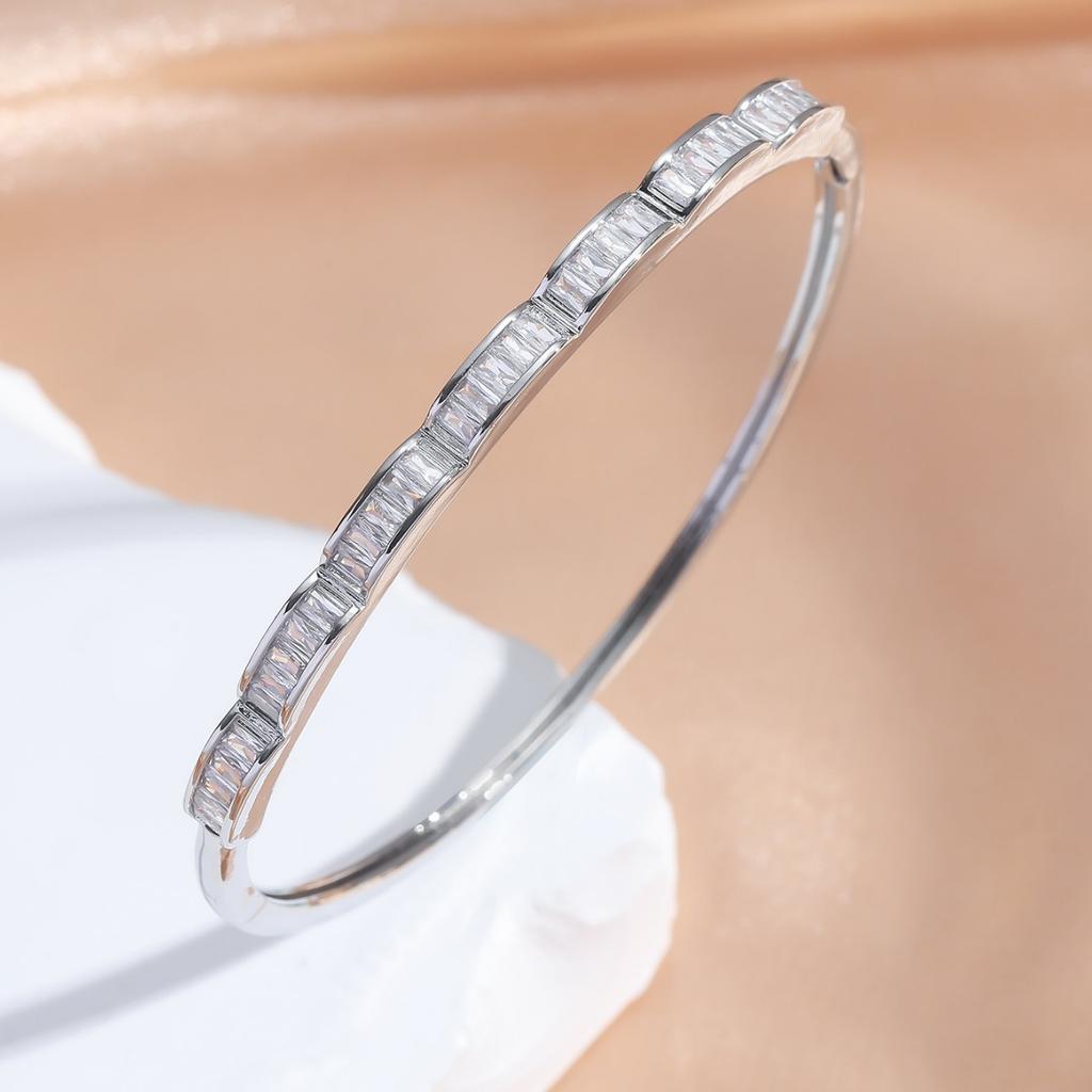 Bracelet Niche Style Light Luxury Fashion High-end Jewelry European and American Popular Women's Bracelet